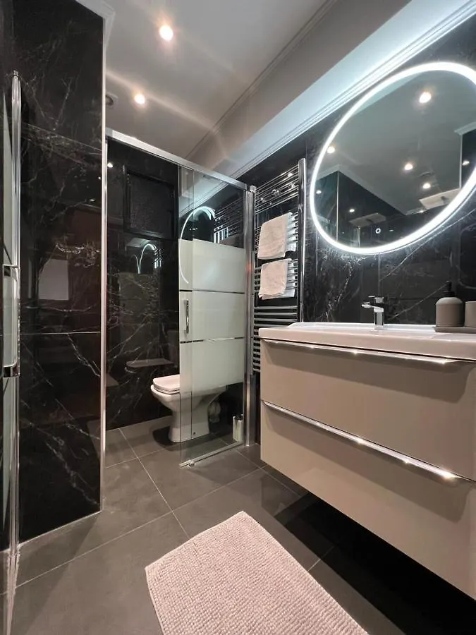 קאן Cosy 2 Bedrooms Apartment Croisette 0*,  צרפת